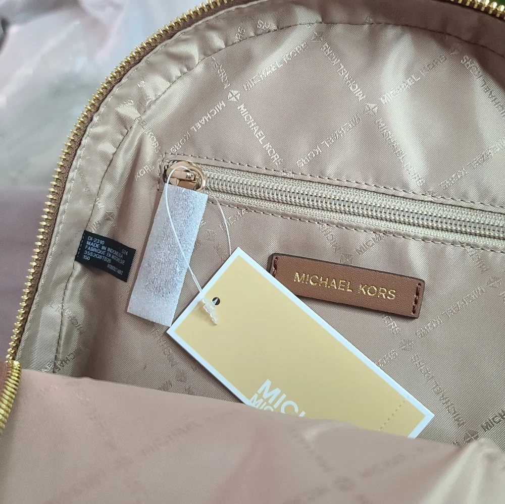 NWT Michael Kors Jaycee Medium Logo Backpack In VANILLA